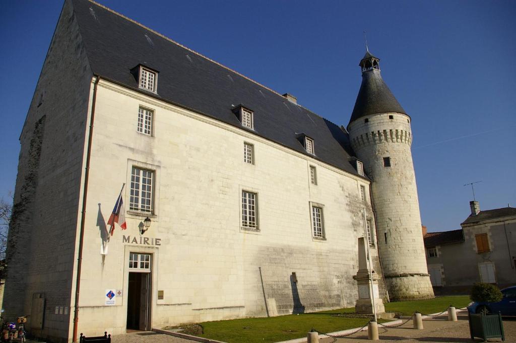 Domaine De Bourgville Monts-sur-Guesnes Εξωτερικό φωτογραφία